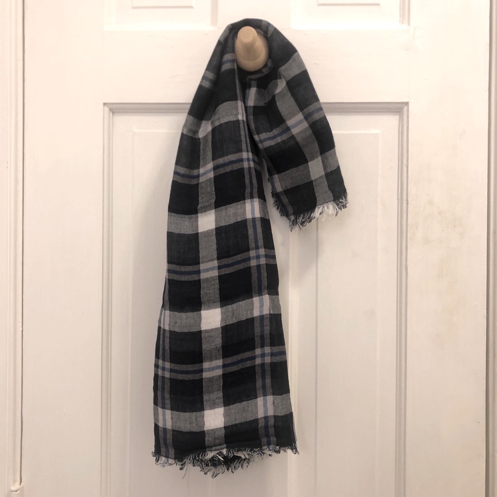 Abercrombie & Fitch Checkered Scarf
